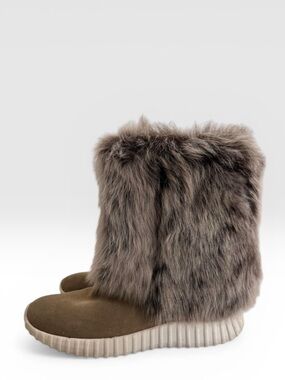 Johnston & Murphy Kari Suede Shearling Boots